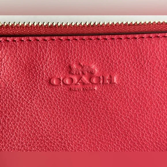 Pink Coach Wallet - Picture 7 of 7